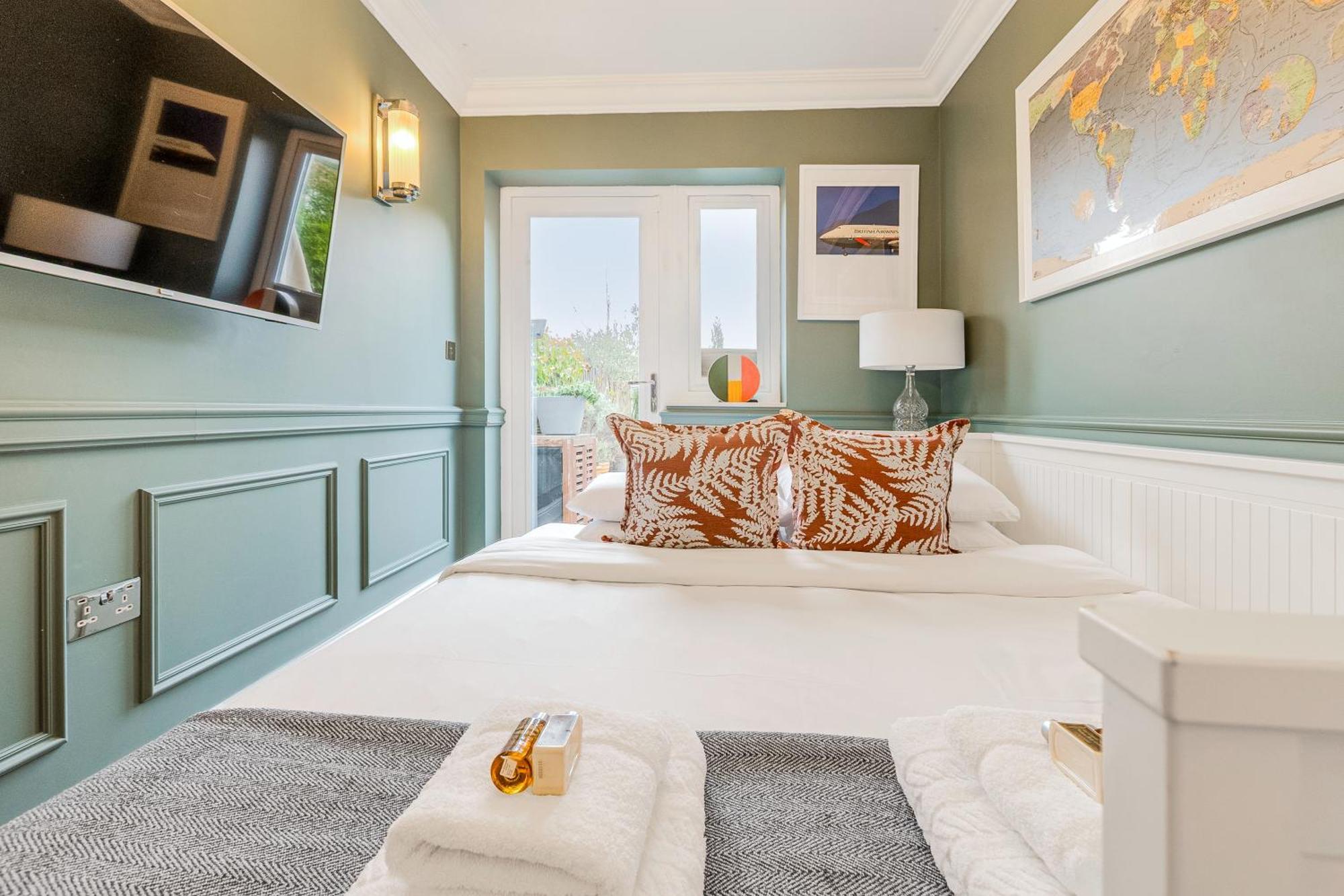 Stylish 2br Flat W Gardn In Wood Green, 2 Min Tube